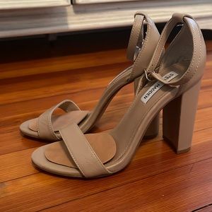 Steve Madden Carrson Nude Leather Heel Sz 7